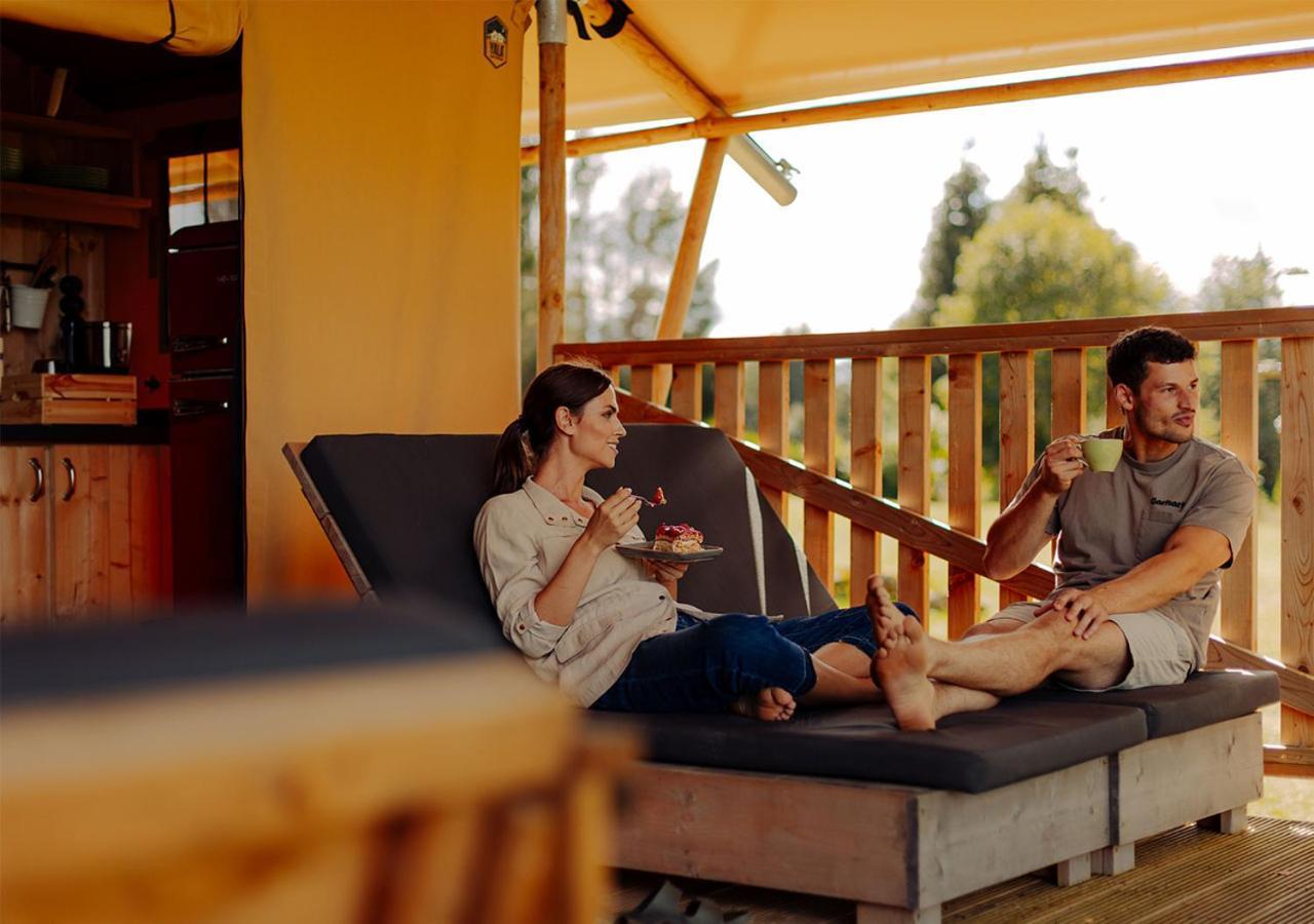 Azur Camping Schwaebische Alb Sonnenbuhl Exterior photo